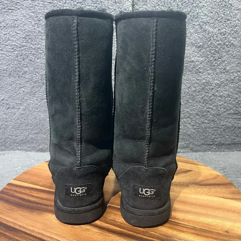 UGG Australia‎ Tall Classic Suede Sheepskin Boots Womens Black Size 4 Fur Cozy